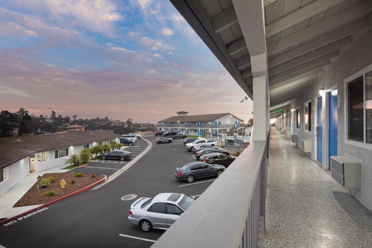 Days Inn By Wyndham Arroyo Grande Pismo Beach 外观 照片