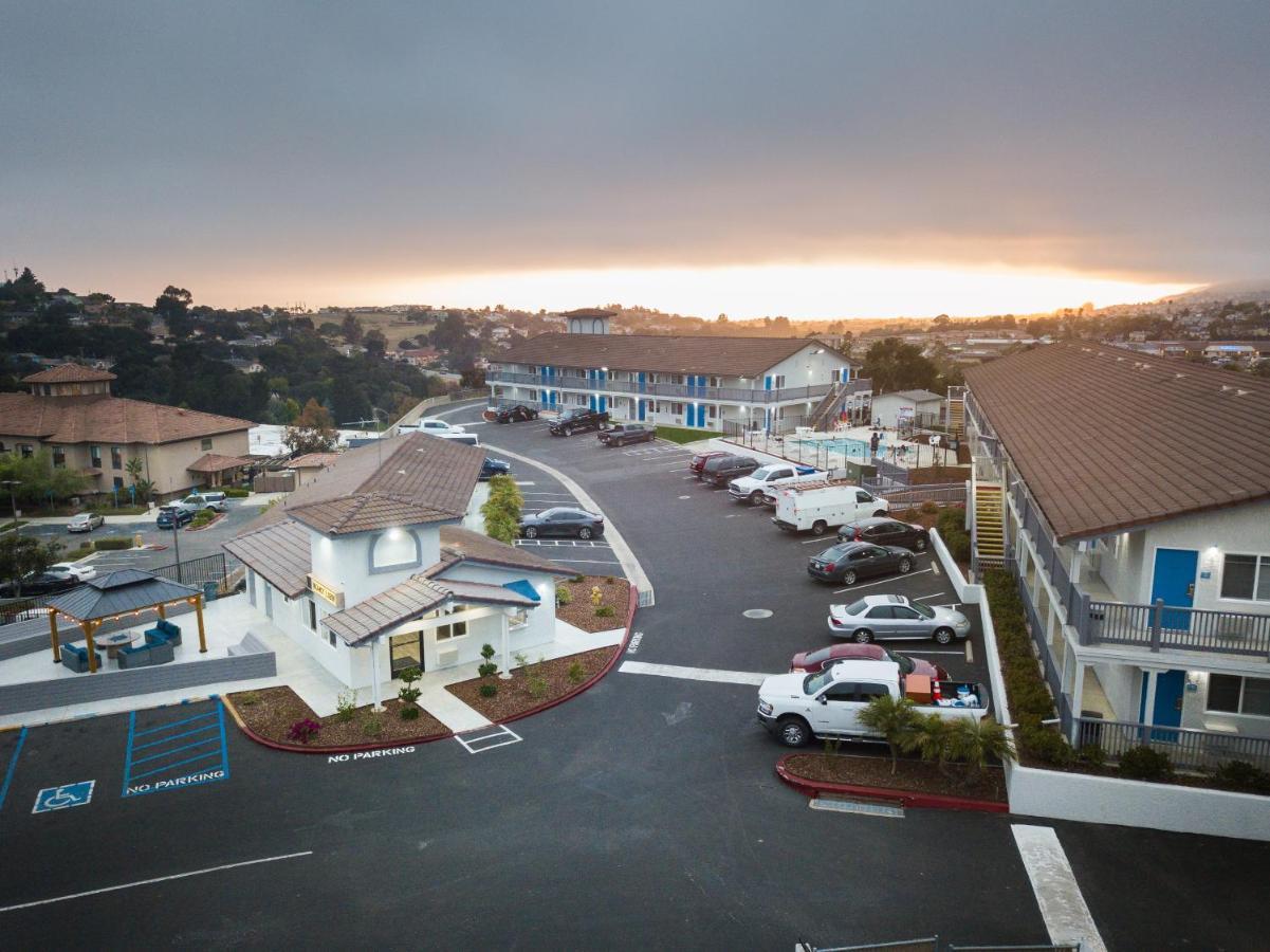 Days Inn By Wyndham Arroyo Grande Pismo Beach 外观 照片
